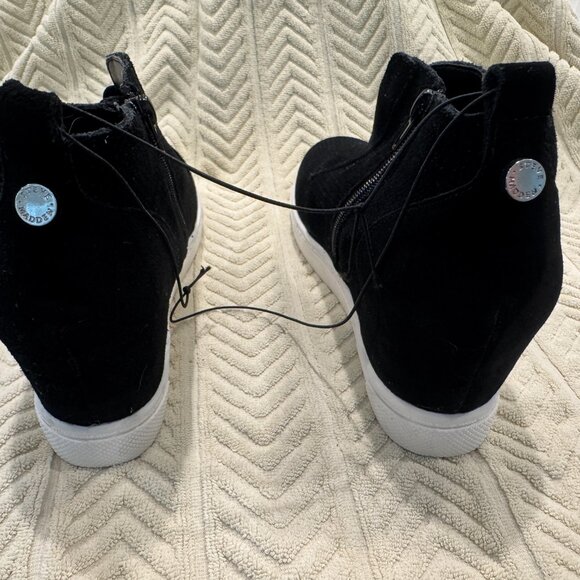 NEW, no box Steve Madden Flavy Suede Wedge Ankle Bootie Women’s 9 Black Side Zip - Picture 5 of 7